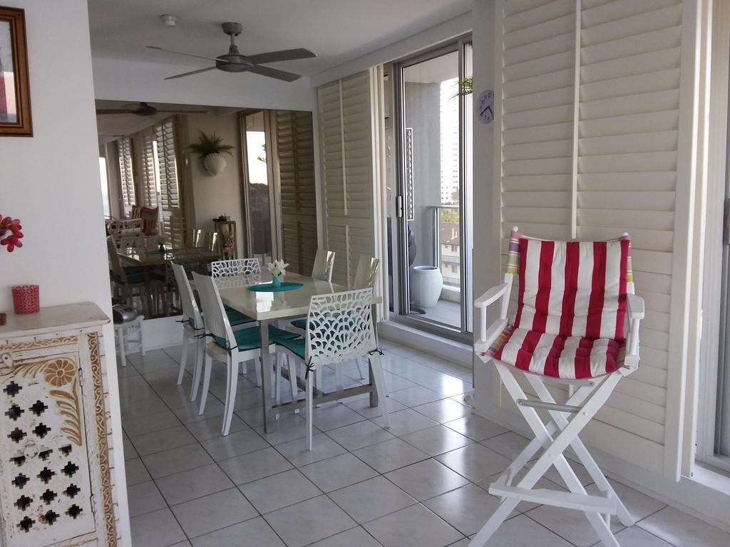 Hibiscus On The Beach Gold Coast Exterior photo