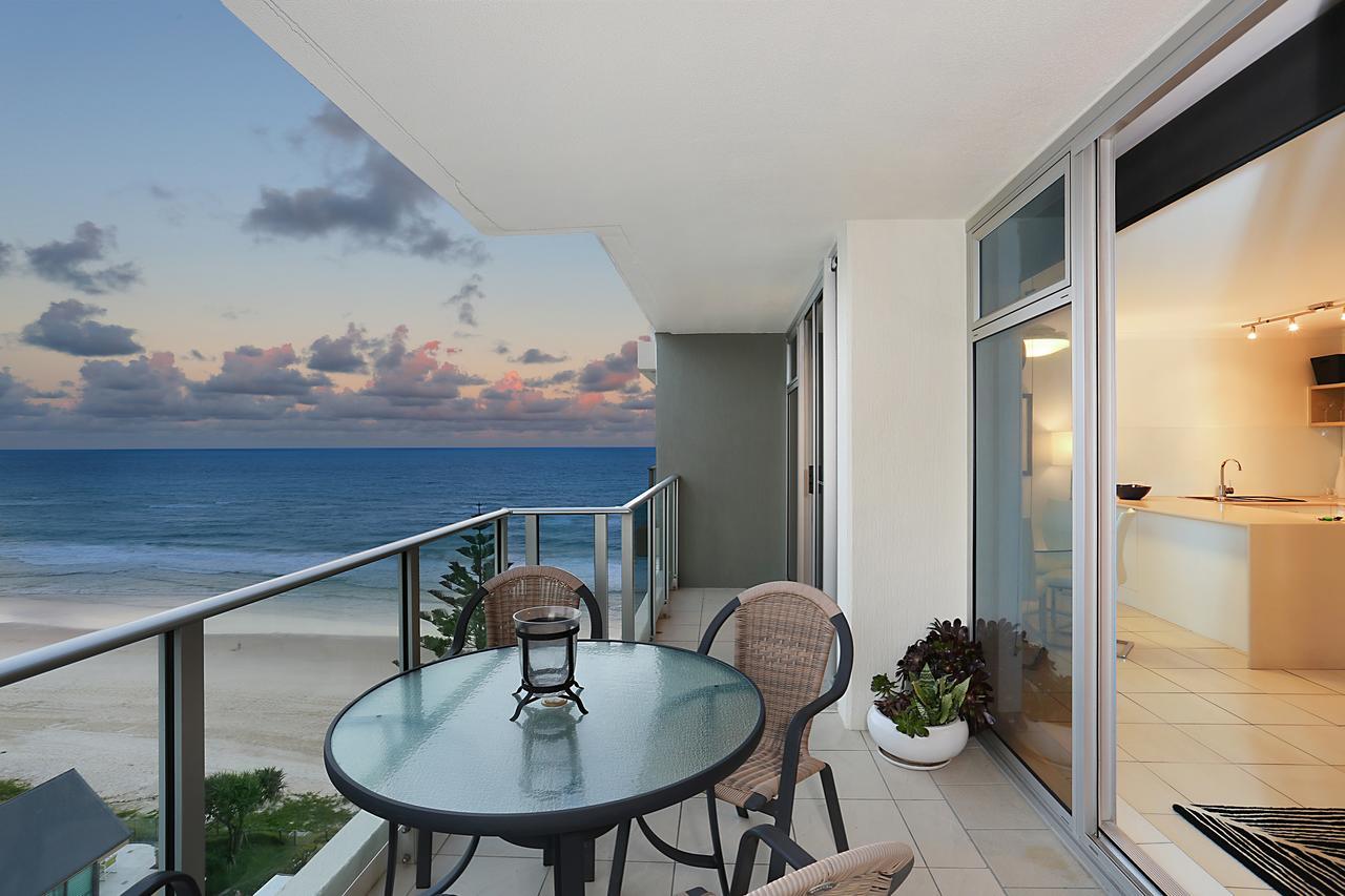 Hibiscus On The Beach Gold Coast Exterior photo