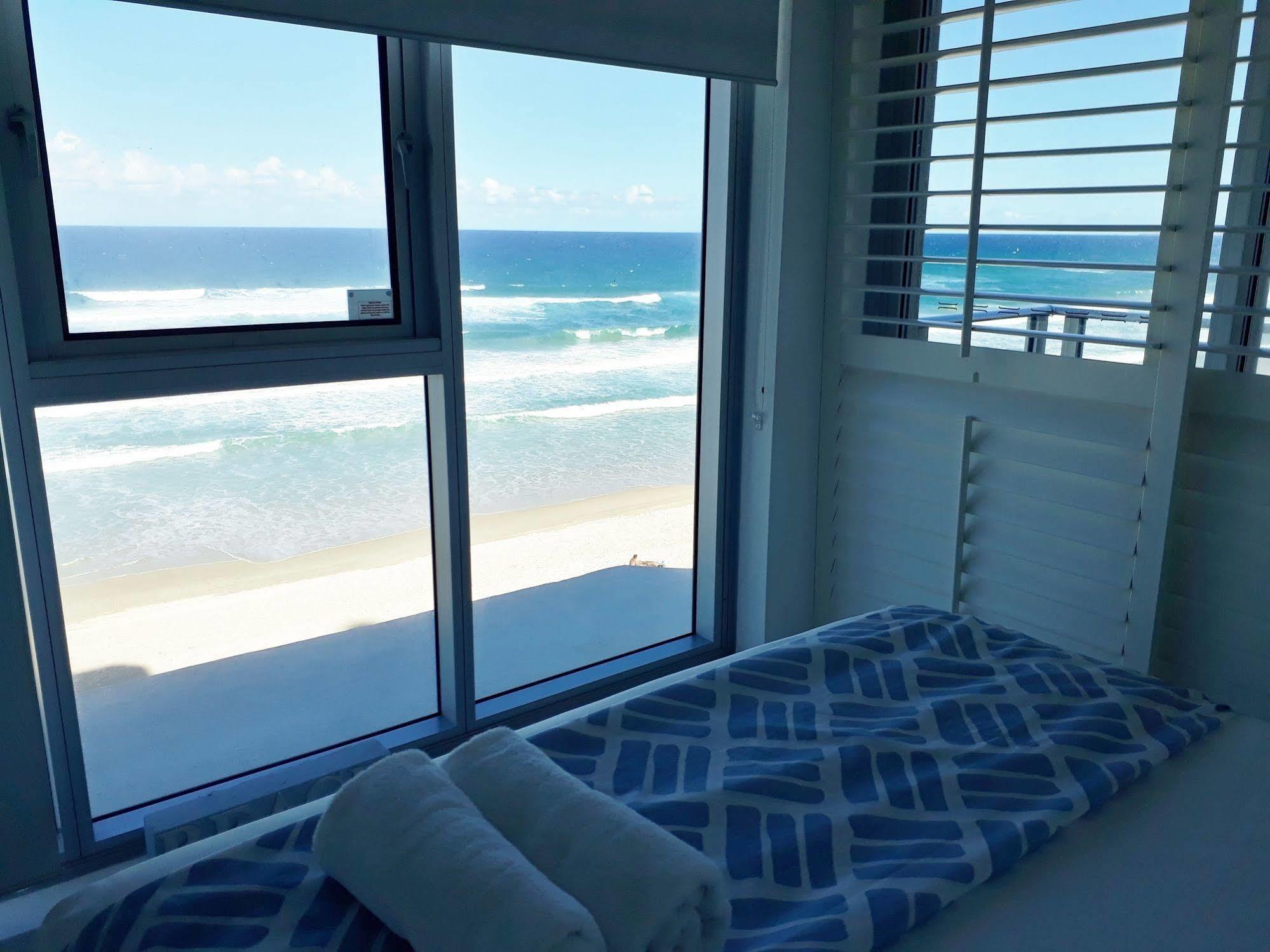 Hibiscus On The Beach Gold Coast Exterior photo