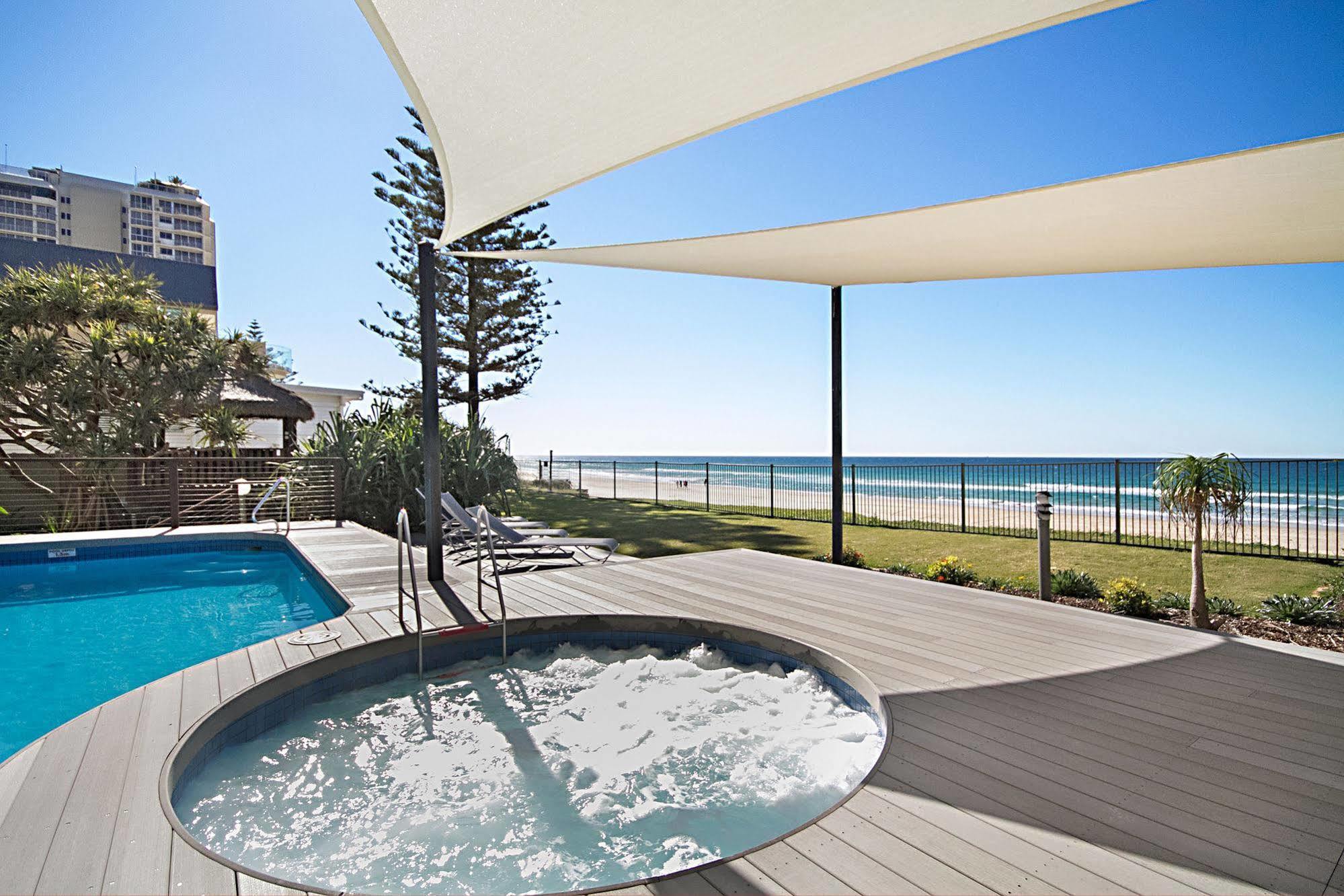 Hibiscus On The Beach Gold Coast Exterior photo