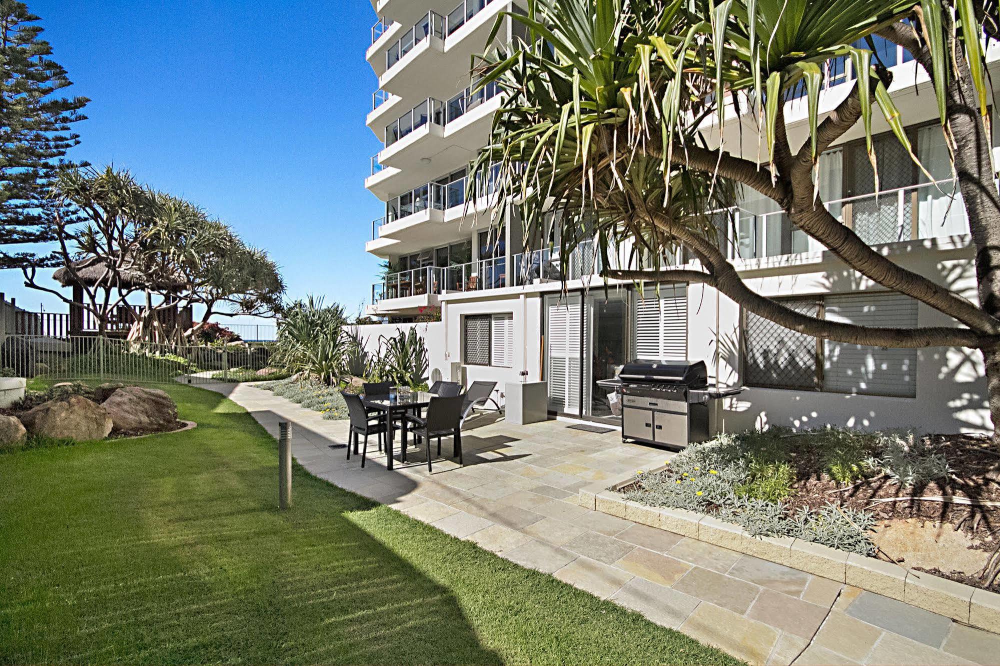 Hibiscus On The Beach Gold Coast Exterior photo