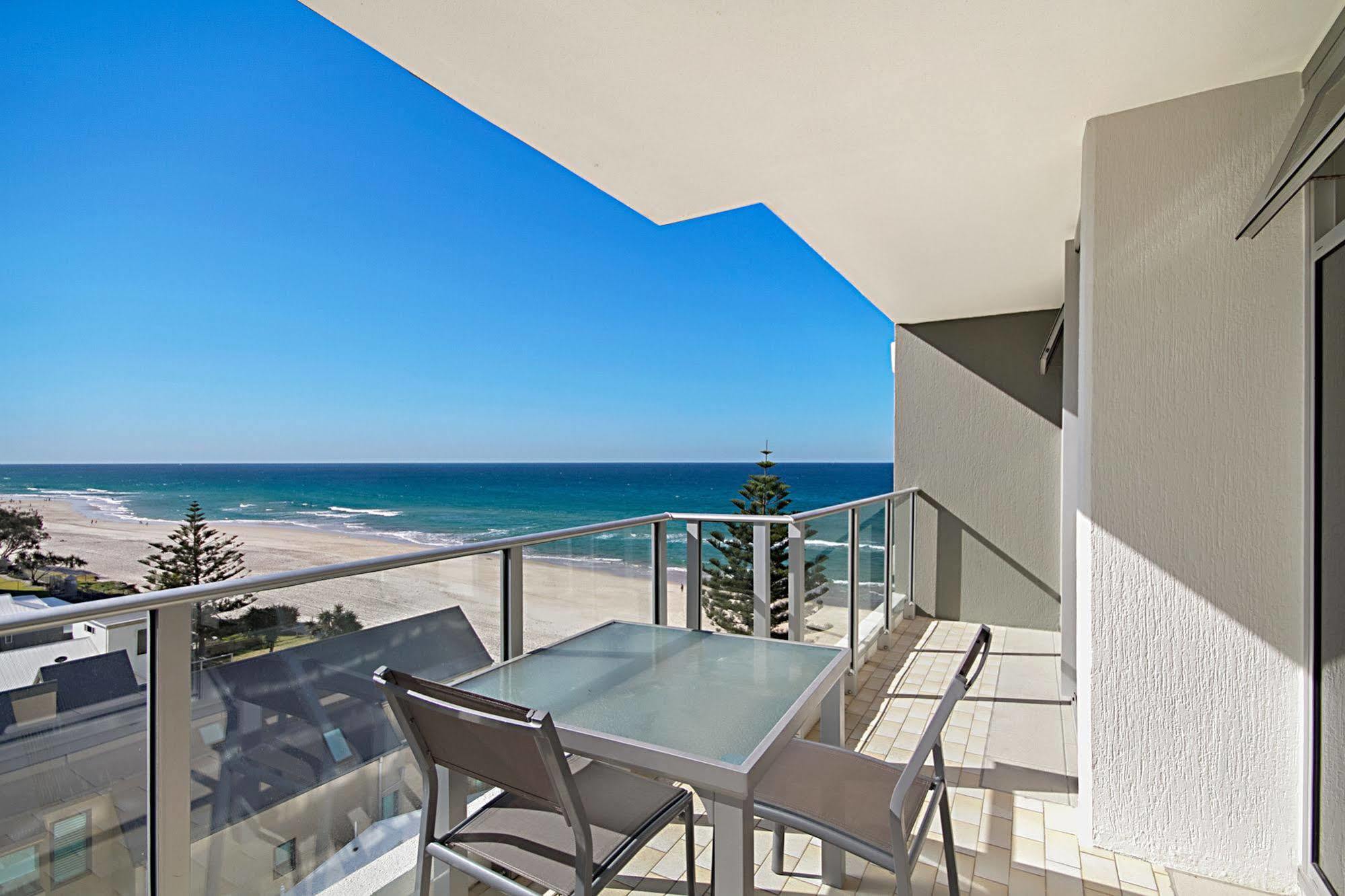 Hibiscus On The Beach Gold Coast Exterior photo