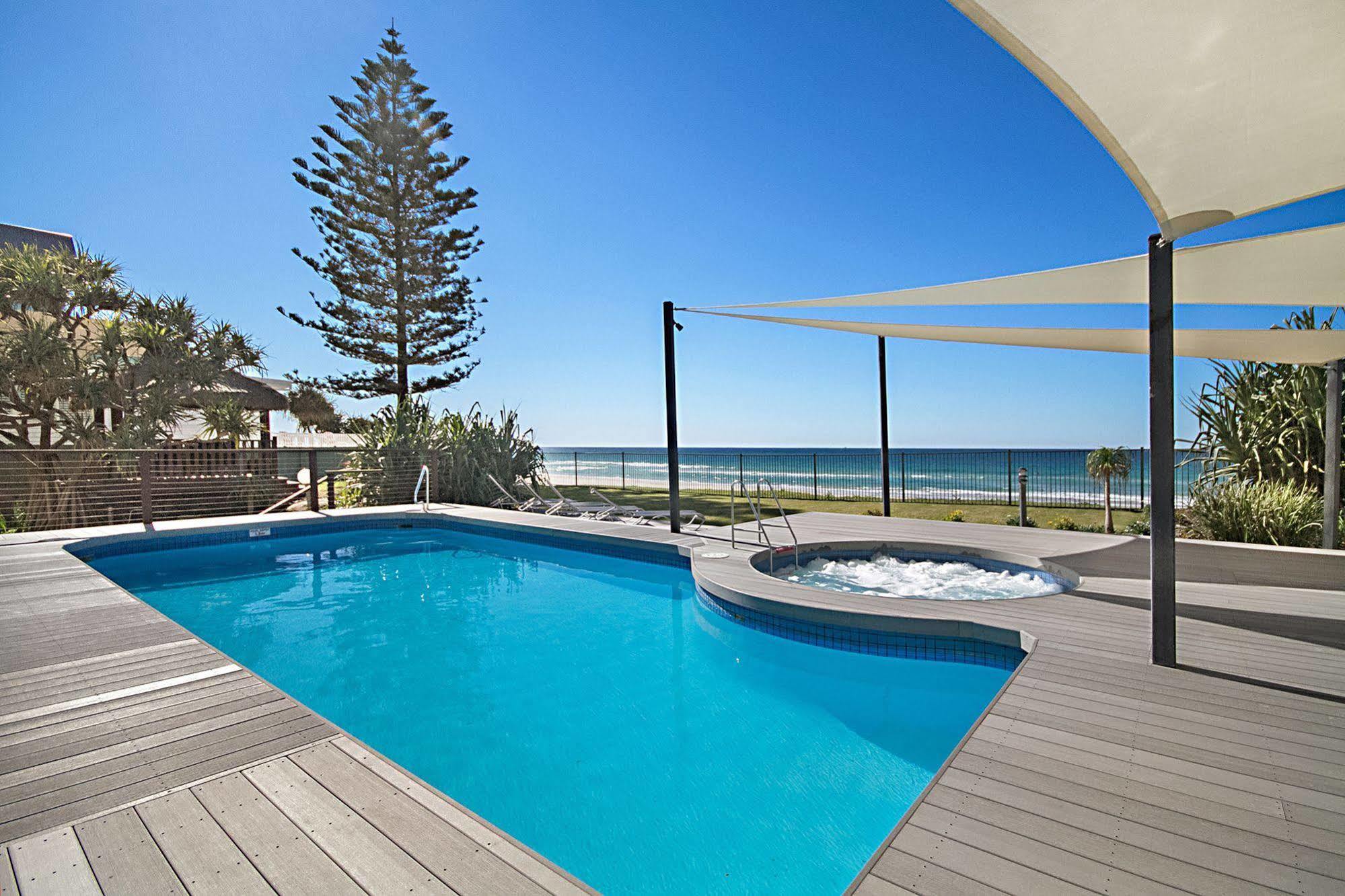 Hibiscus On The Beach Gold Coast Exterior photo